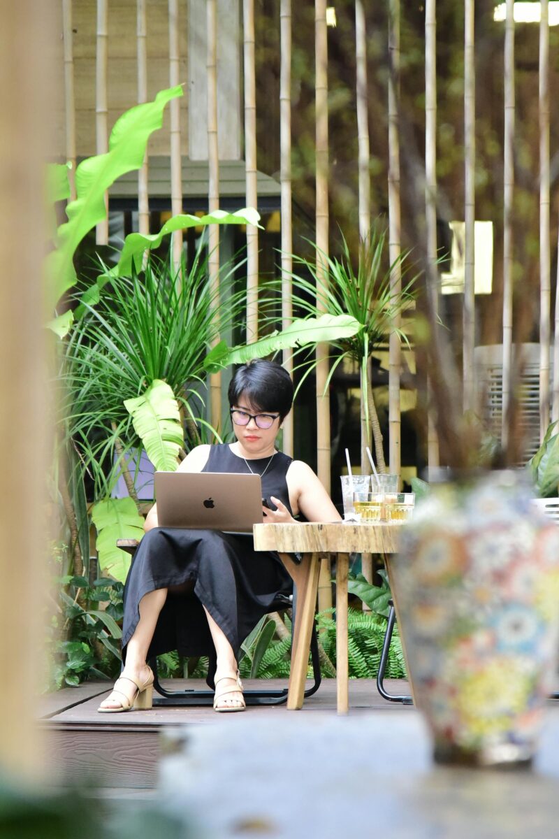 Email Templates for Executive Assistants: Professional Samples and Guide