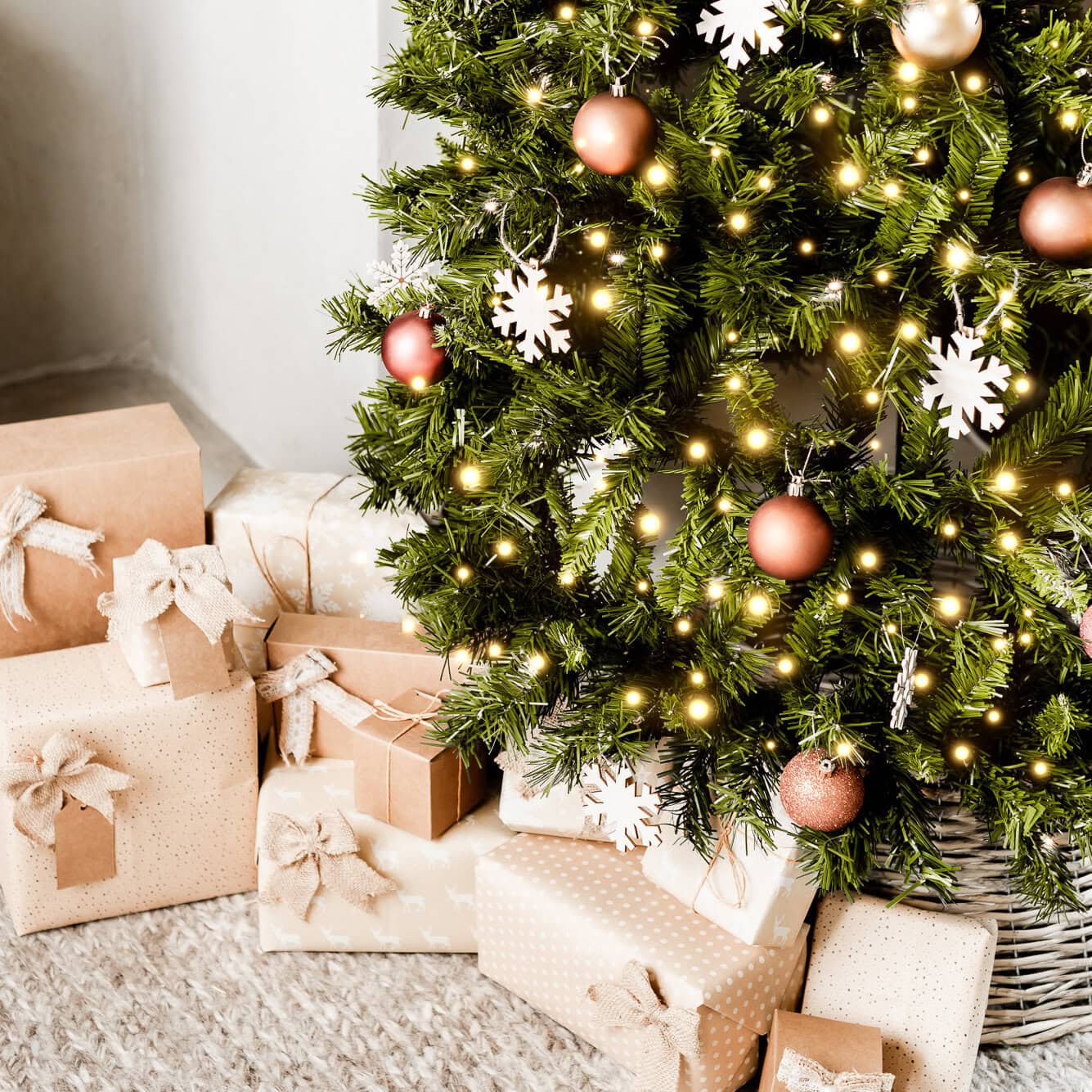 12 Ways To Make $500 Before Christmas Without Getting a Traditional Second Job